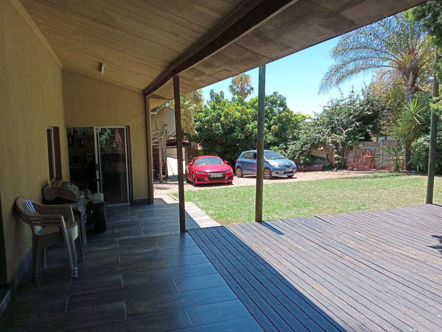 6 Bedroom Property for Sale in Vanes Estate Eastern Cape